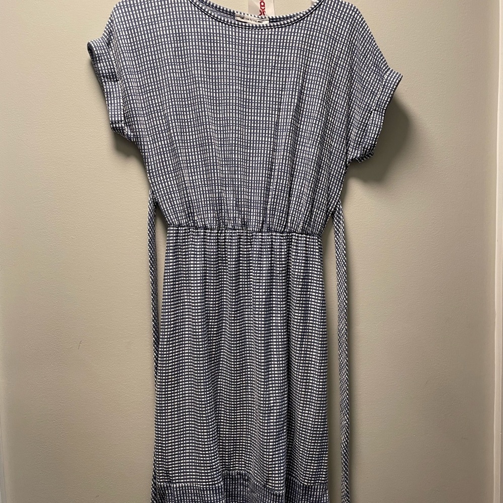 Blue and white stretchy dress